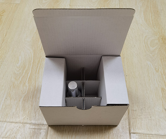 指甲油紙盒包裝 白色化（huà）妝品指甲油紙箱